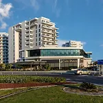 Priscilla In Caesar Blue Resort, Breakfast Possible, Aquapark,gym With Sauna And Heated Swimming Pool