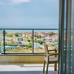 Priscilla In Caesar Blue Resort, Breakfast Possible, Aquapark,gym With Sauna And Heated Swimming Pool *