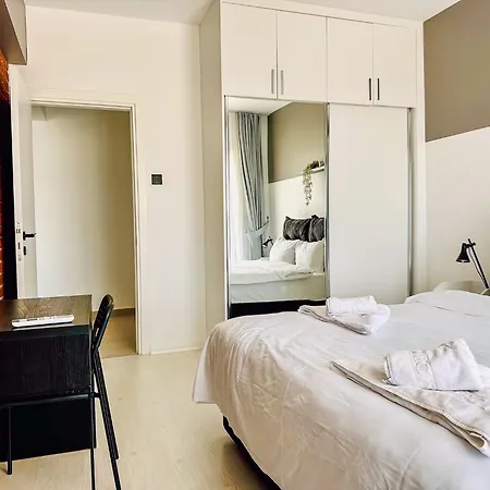 Priscilla In Caesar Blue Resort, Breakfast Possible, Aquapark,gym With Sauna And Heated Swimming Pool Apartment Gastria