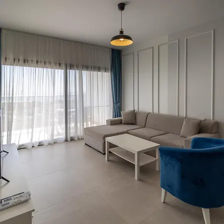 Apartman Priscilla In Caesar Blue Resort, Breakfast Possible, Aquapark,gym With Sauna And Heated Swimming Pool Gasztriá