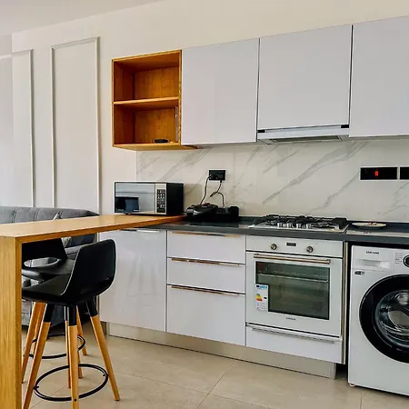 Apartman Priscilla In Caesar Blue Resort, Breakfast Possible, Aquapark,gym With Sauna And Heated Swimming Pool *