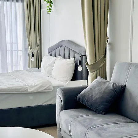 Apartman Priscilla In Caesar Blue Resort, Breakfast Possible, Aquapark,gym With Sauna And Heated Swimming Pool Gasztriá