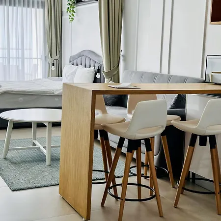 Priscilla In Caesar Blue Resort, Breakfast Possible, Aquapark,gym With Sauna And Heated Swimming Pool Apartman *