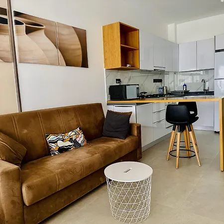 Apartman Priscilla In Caesar Blue Resort, Breakfast Possible, Aquapark,gym With Sauna And Heated Swimming Pool *