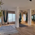 Priscilla In Caesar Blue Resort, Breakfast Possible, Aquapark,gym With Sauna And Heated Swimming Pool Gastria
