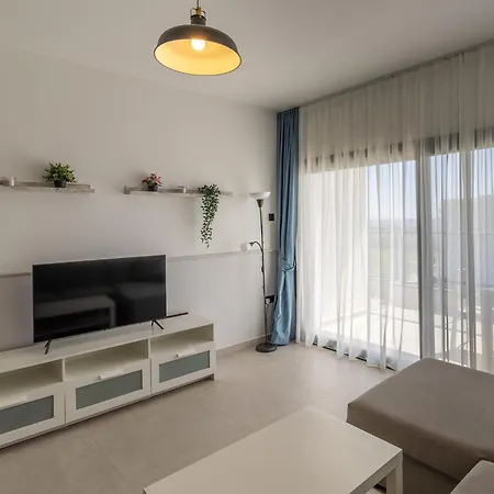Priscilla In Caesar Blue Resort, Breakfast Possible, Aquapark,gym With Sauna And Heated Swimming Pool Apartament