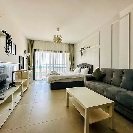 Priscilla In Caesar Blue Resort, Breakfast Possible, Aquapark,gym With Sauna And Heated Swimming Pool Apartament *