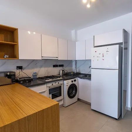 Apartament Priscilla In Caesar Blue Resort, Breakfast Possible, Aquapark,gym With Sauna And Heated Swimming Pool *