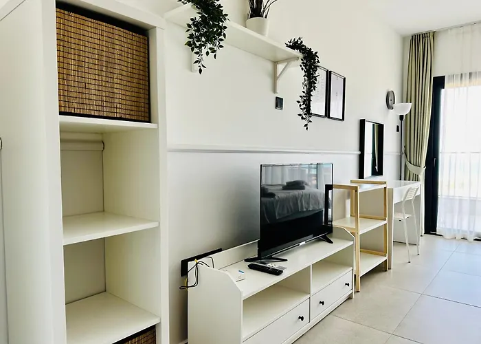 Apartmán Priscilla With Seaview In Caesar Blue Resort, Breakfast & Lunch Possible, Gym With Sauna And Heated Swimming Pool