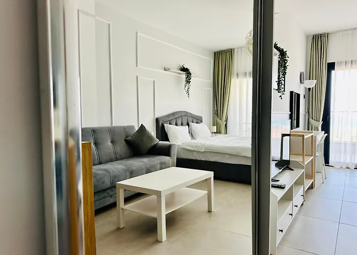 Priscilla Apartments In Caesar Blue Resort, Breakfast Possible, Aquapark,Gym With Sauna And Heated Swimming Pool